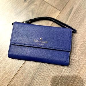 Kate Spade Hold the Phone Wristlet